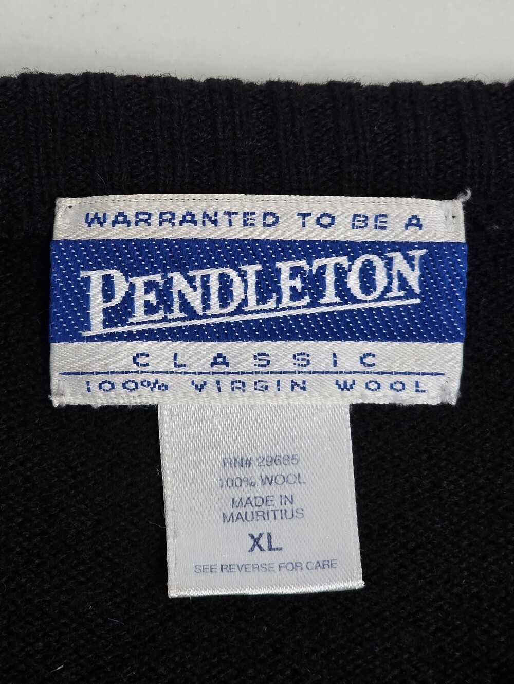 Vintage Pendleton Classic 100% Virgin Wool Black Cardigan Sweater XL - Picture 6 of 7